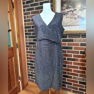 Serra Aldi Sparkle Black Metallic Size Large 19 1/2” pit to pit 35” length.